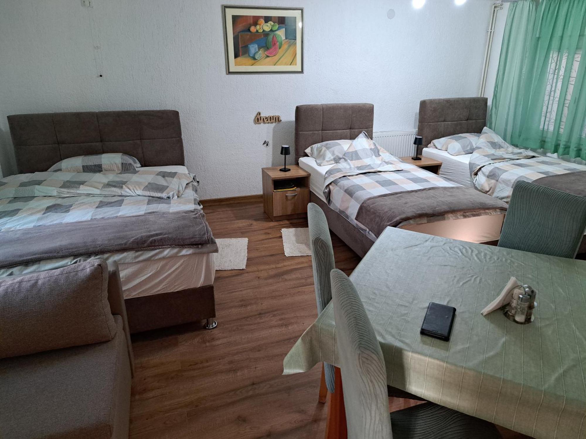 Studio Apartmani "Stimac" Garesnica Eksteriør billede