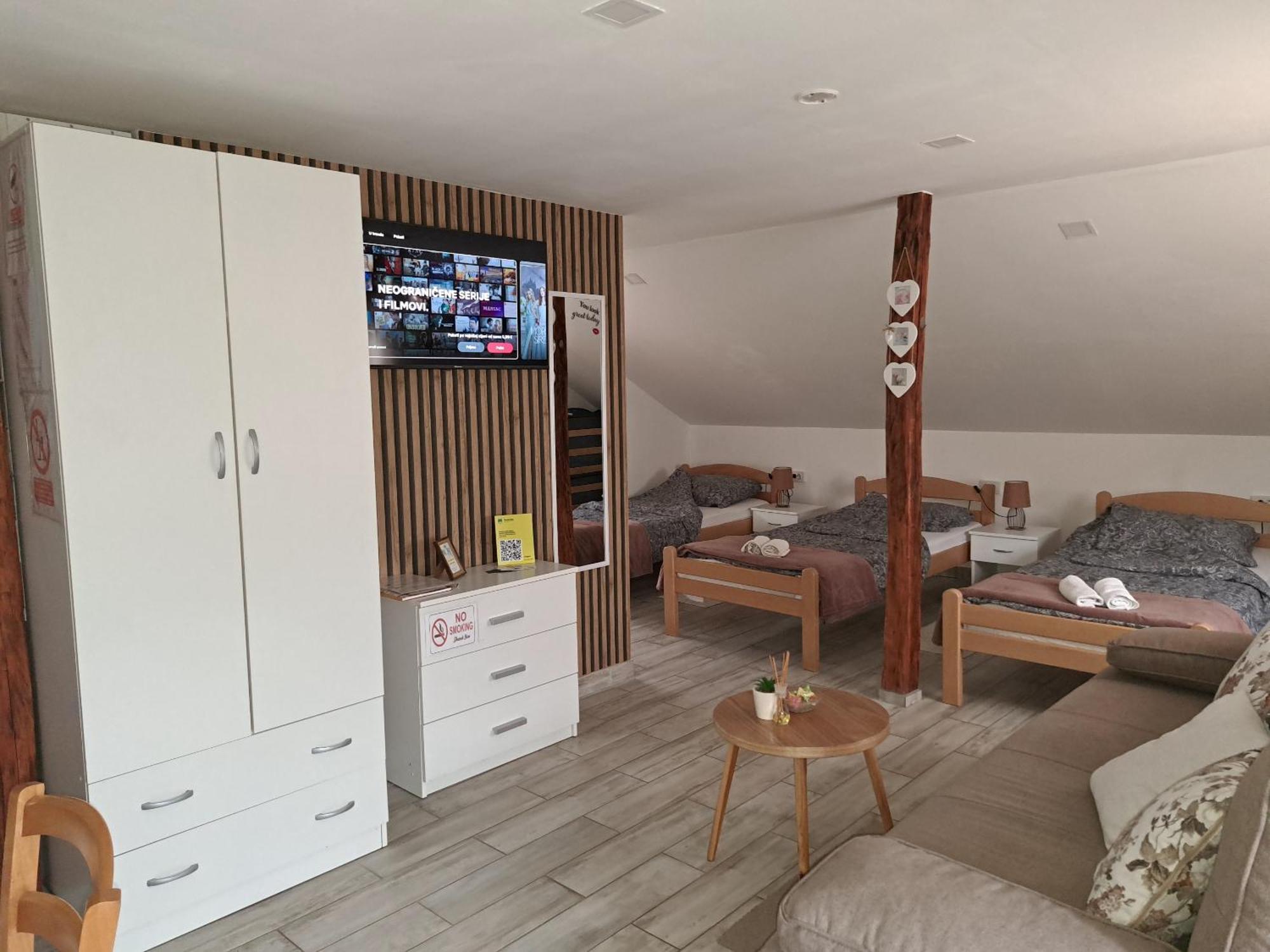 Studio Apartmani "Stimac" Garesnica Eksteriør billede