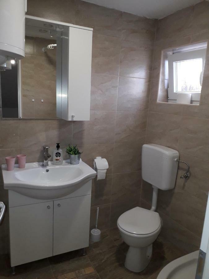 Studio Apartmani "Stimac" Garesnica Eksteriør billede